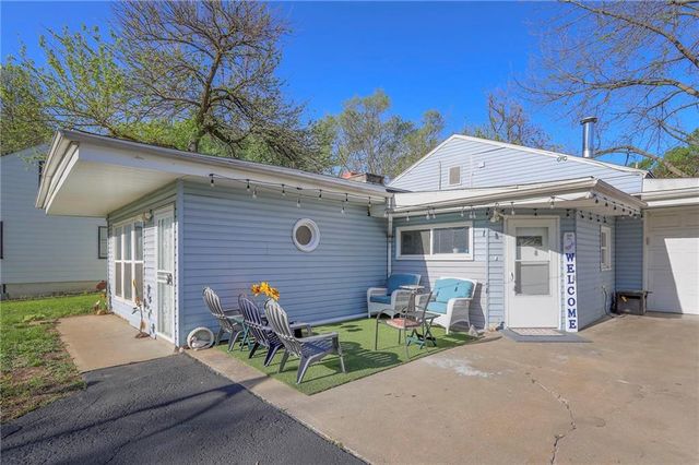 3030 N 75th Terrace, Kansas City, KS 66109