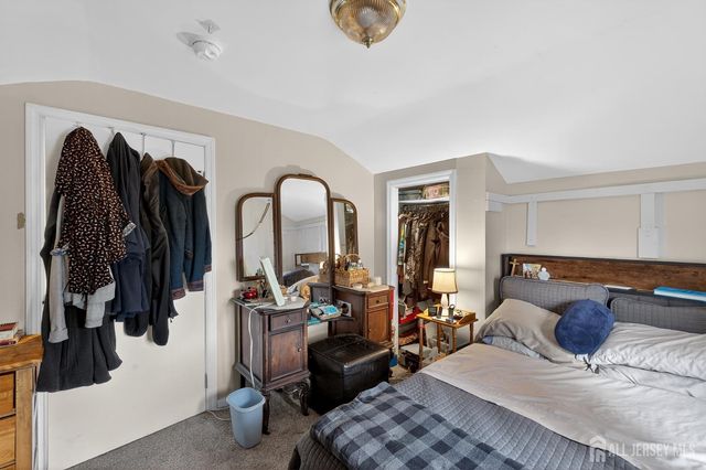 196 Girard Avenue, Franklin, NJ 08873