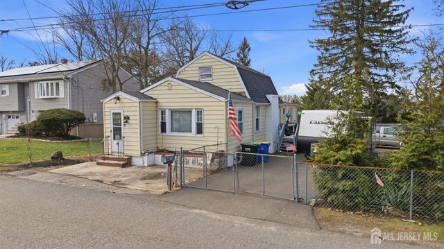 196 Girard Avenue, Franklin, NJ 08873