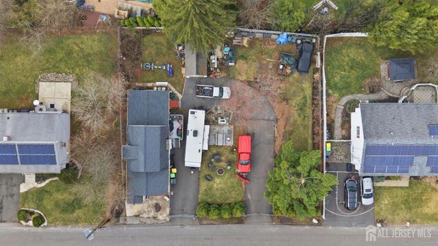 196 Girard Avenue, Franklin, NJ 08873