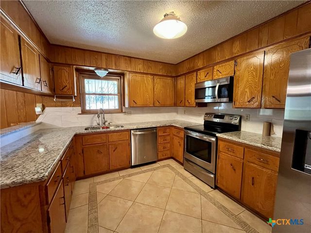 1901 Muir Drive, Killeen, TX 76543