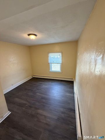 67 Laurel Street, East Hartford, CT 06108