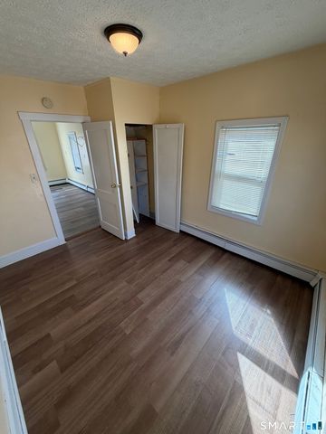 67 Laurel Street, East Hartford, CT 06108