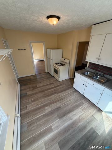 67 Laurel Street, East Hartford, CT 06108