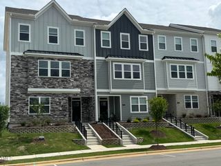 724 Dorset Stream Drive, Fuquay Varina, NC 27526