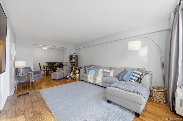 21 Fairview Avenue 426, Tuckahoe, NY 10707