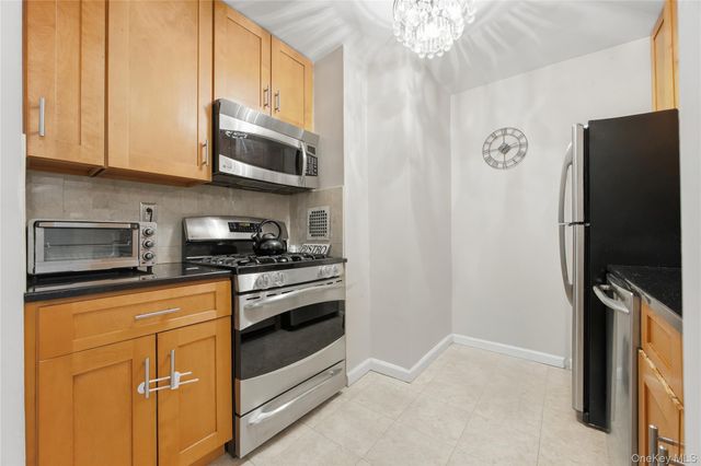 21 Fairview Avenue 426, Tuckahoe, NY 10707