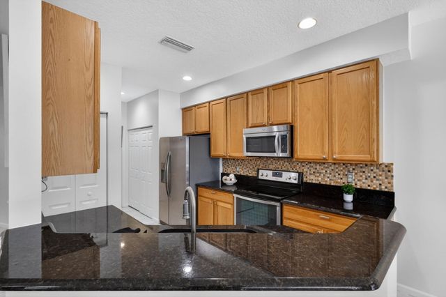 7894 Sienna Springs Drive, Lake Worth, FL 33463