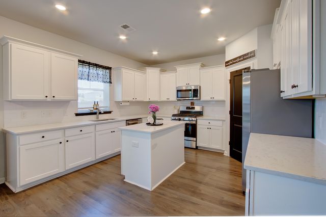 214 Honey Horn Drive, Summerville, SC 29486