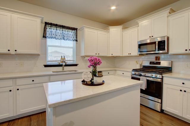 214 Honey Horn Drive, Summerville, SC 29486