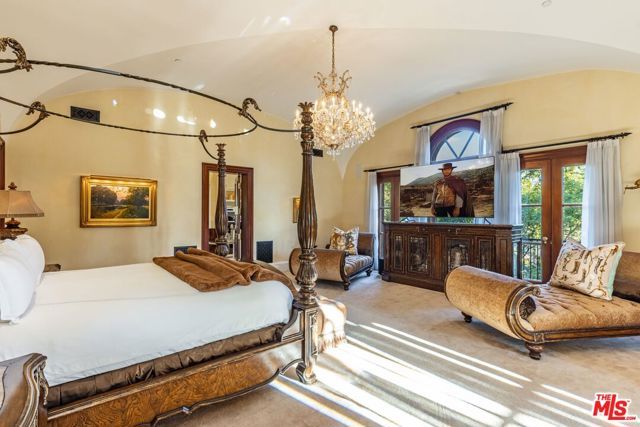 77 Beverly Park Lane, Beverly Hills, CA 90210