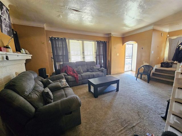 16561 Parkside Street, Detroit, MI 48221