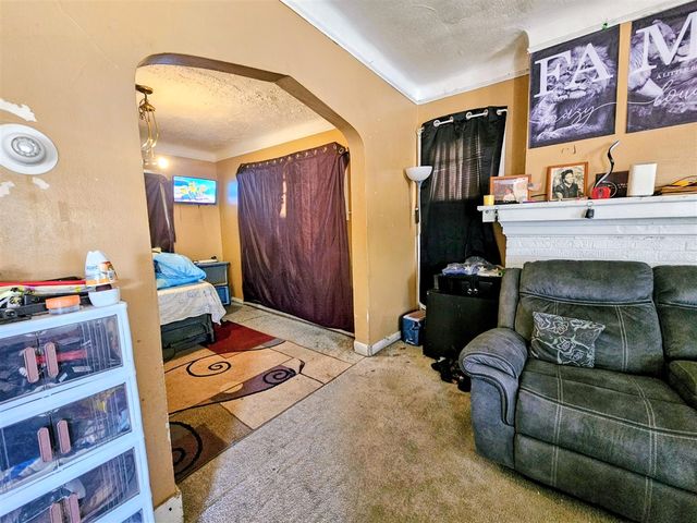 16561 Parkside Street, Detroit, MI 48221