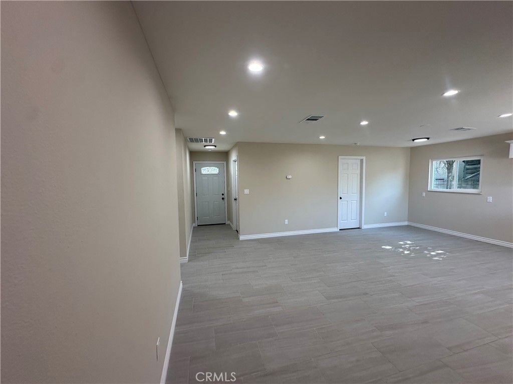 560 W 10th Street, Perris, CA 92570 — photo 5