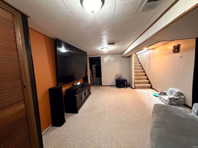 51822 Currant Road, Granger, IN 46530
