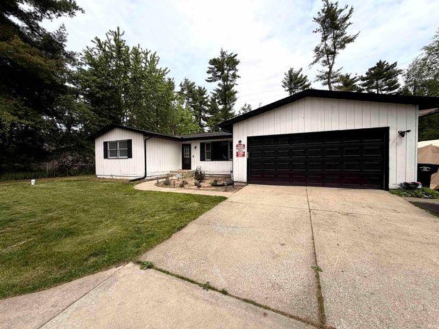 51822 Currant Road, Granger, IN 46530