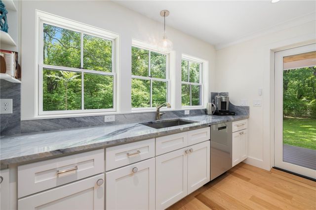 31 Wright Lane, Jamestown, RI 02835
