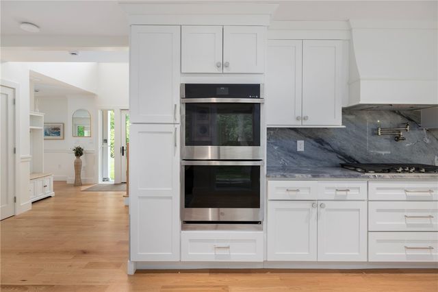 31 Wright Lane, Jamestown, RI 02835