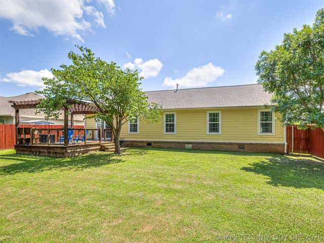 2931 Rodeo Drive, Claremore, OK 74017
