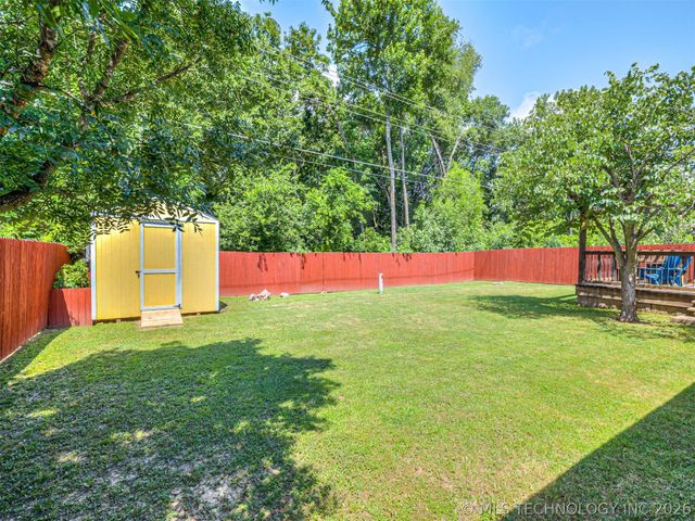 2931 Rodeo Drive, Claremore, OK 74017