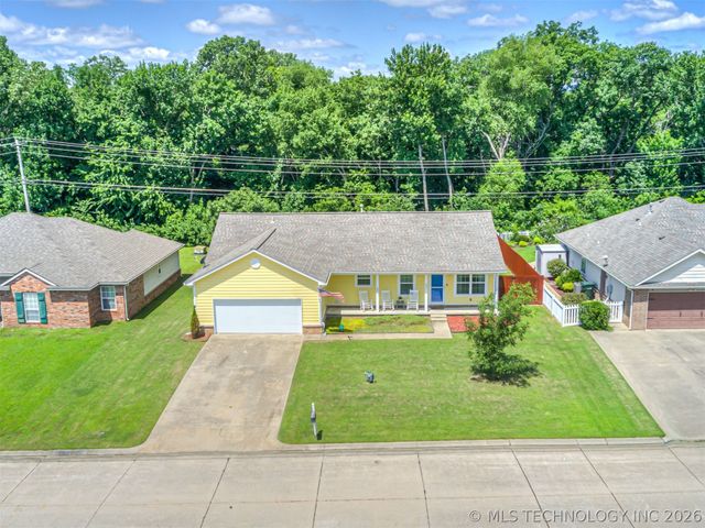 2931 Rodeo Drive, Claremore, OK 74017