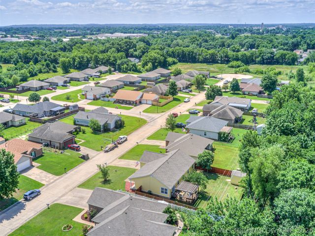 2931 Rodeo Drive, Claremore, OK 74017