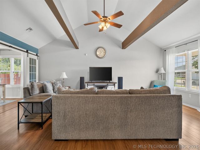 2931 Rodeo Drive, Claremore, OK 74017