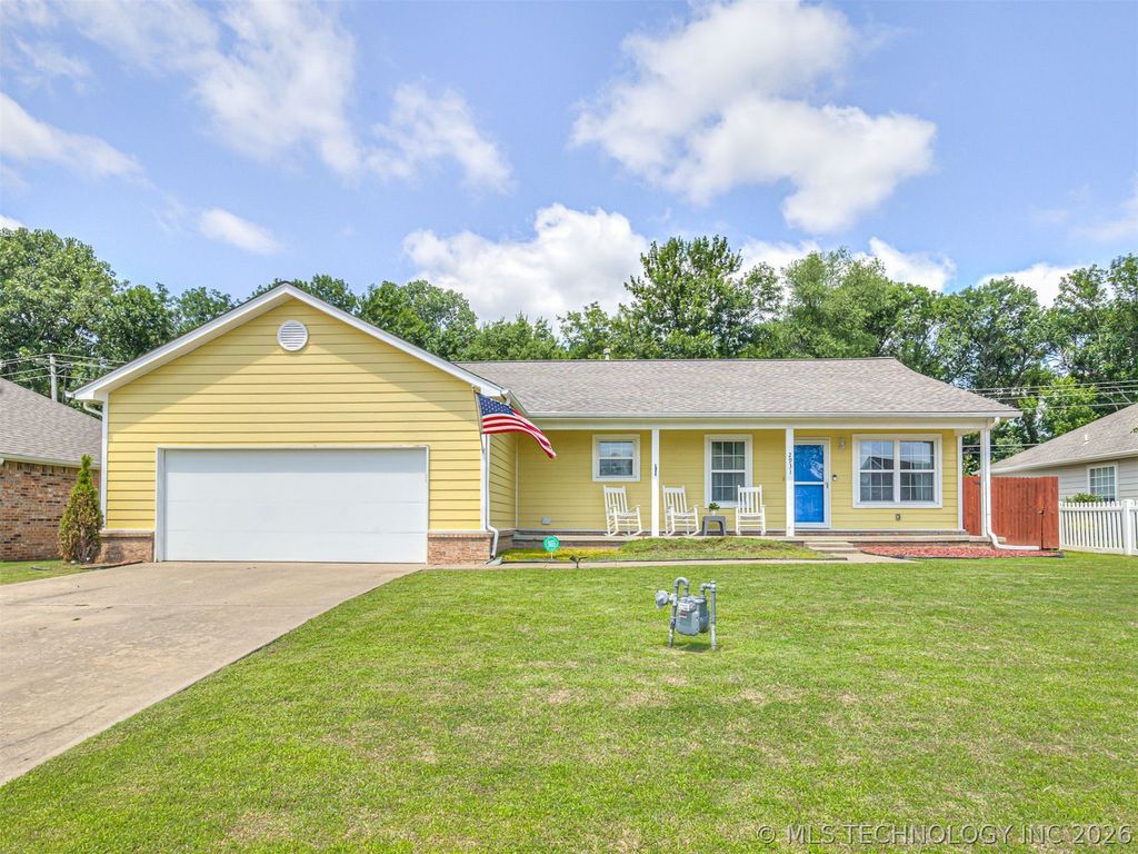 2931 Rodeo Drive, Claremore, OK 74017