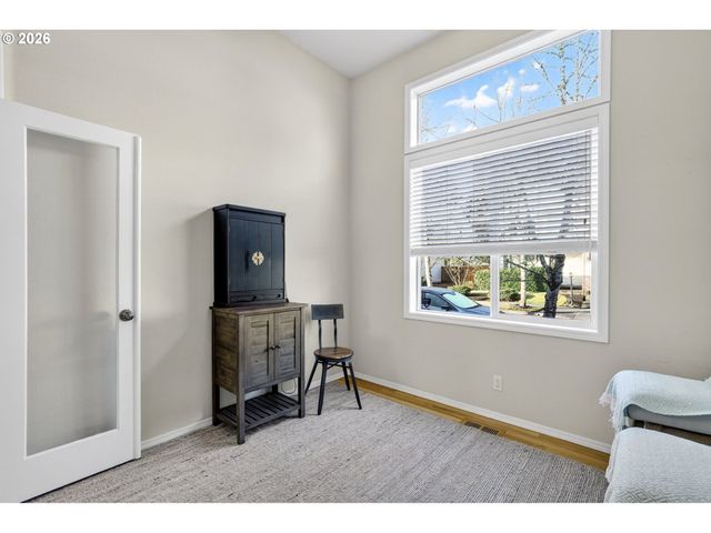 2676 Ne CHARLOIS Dr, Hillsboro, OR 97124