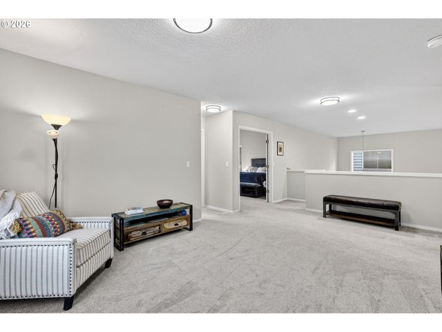 2676 Ne CHARLOIS Dr, Hillsboro, OR 97124