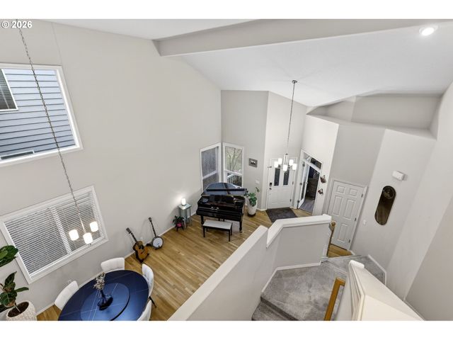 2676 Ne CHARLOIS Dr, Hillsboro, OR 97124