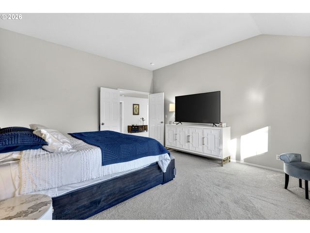 2676 Ne CHARLOIS Dr, Hillsboro, OR 97124