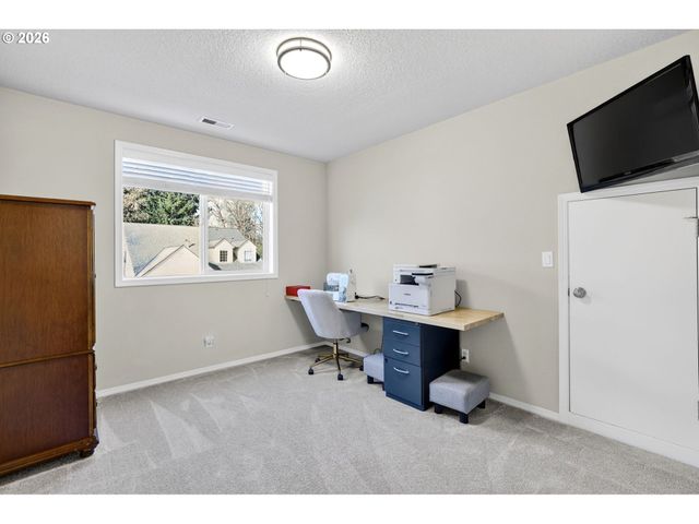 2676 Ne CHARLOIS Dr, Hillsboro, OR 97124