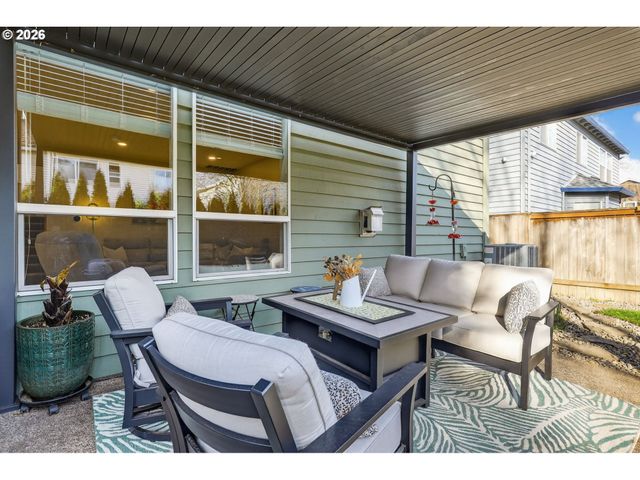 2676 Ne CHARLOIS Dr, Hillsboro, OR 97124