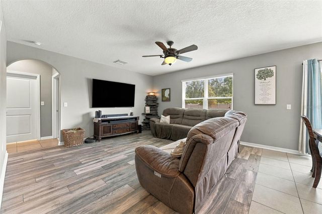 506 DIAMOND RIDGE ROAD, Seffner, FL 33584