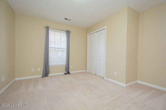 5206 Charlbury Ct, Louisville, KY 40241