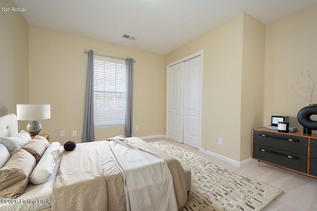 5206 Charlbury Ct, Louisville, KY 40241