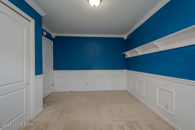 5206 Charlbury Ct, Louisville, KY 40241