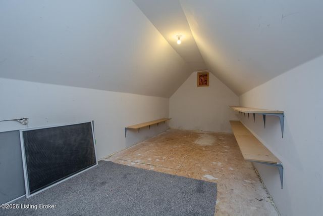 5206 Charlbury Ct, Louisville, KY 40241