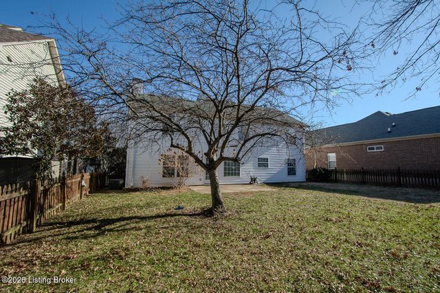 5206 Charlbury Ct, Louisville, KY 40241