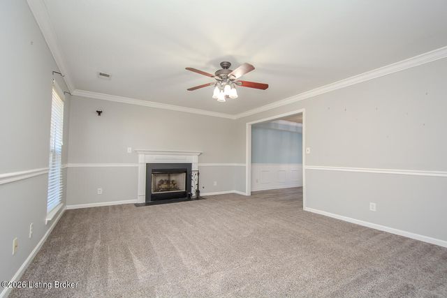 5206 Charlbury Ct, Louisville, KY 40241