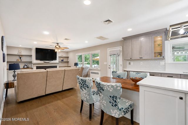 34 W Lincoln Circle, Red Bank, NJ 07701