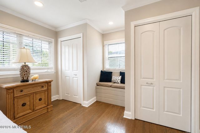 34 W Lincoln Circle, Red Bank, NJ 07701