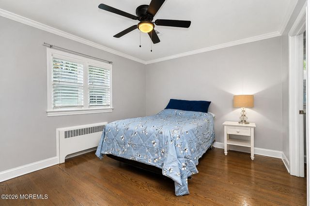 34 W Lincoln Circle, Red Bank, NJ 07701