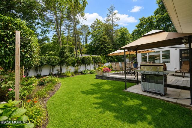 34 W Lincoln Circle, Red Bank, NJ 07701