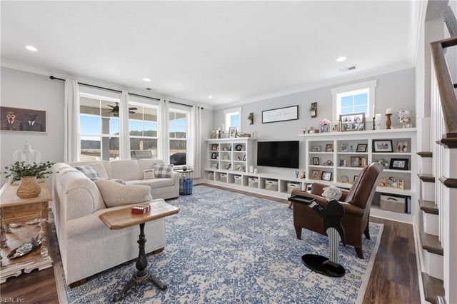 1501 Sanderson RD, Chesapeake, VA 23322