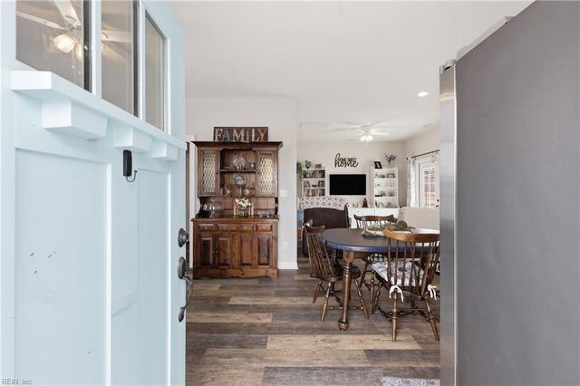 1501 Sanderson RD, Chesapeake, VA 23322