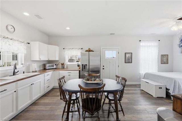 1501 Sanderson RD, Chesapeake, VA 23322