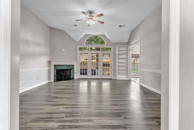 4840 SPRINGTREE DR, Bartlett, TN 38002