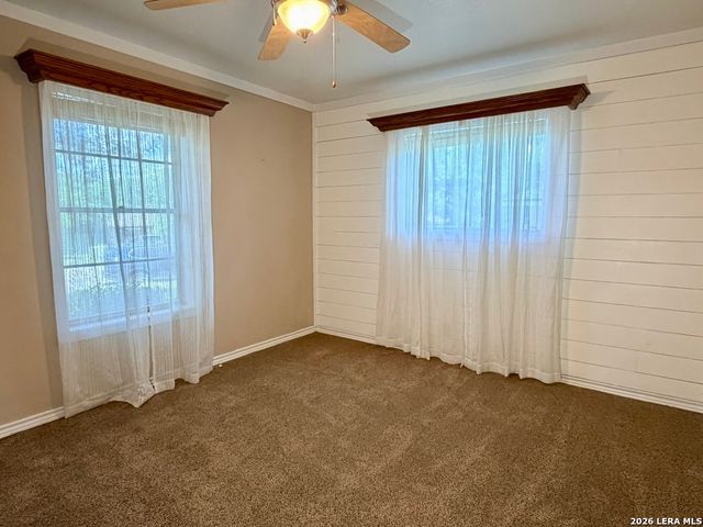 7426 MOUNTAIN OAK TRL, Live Oak, TX 78233
